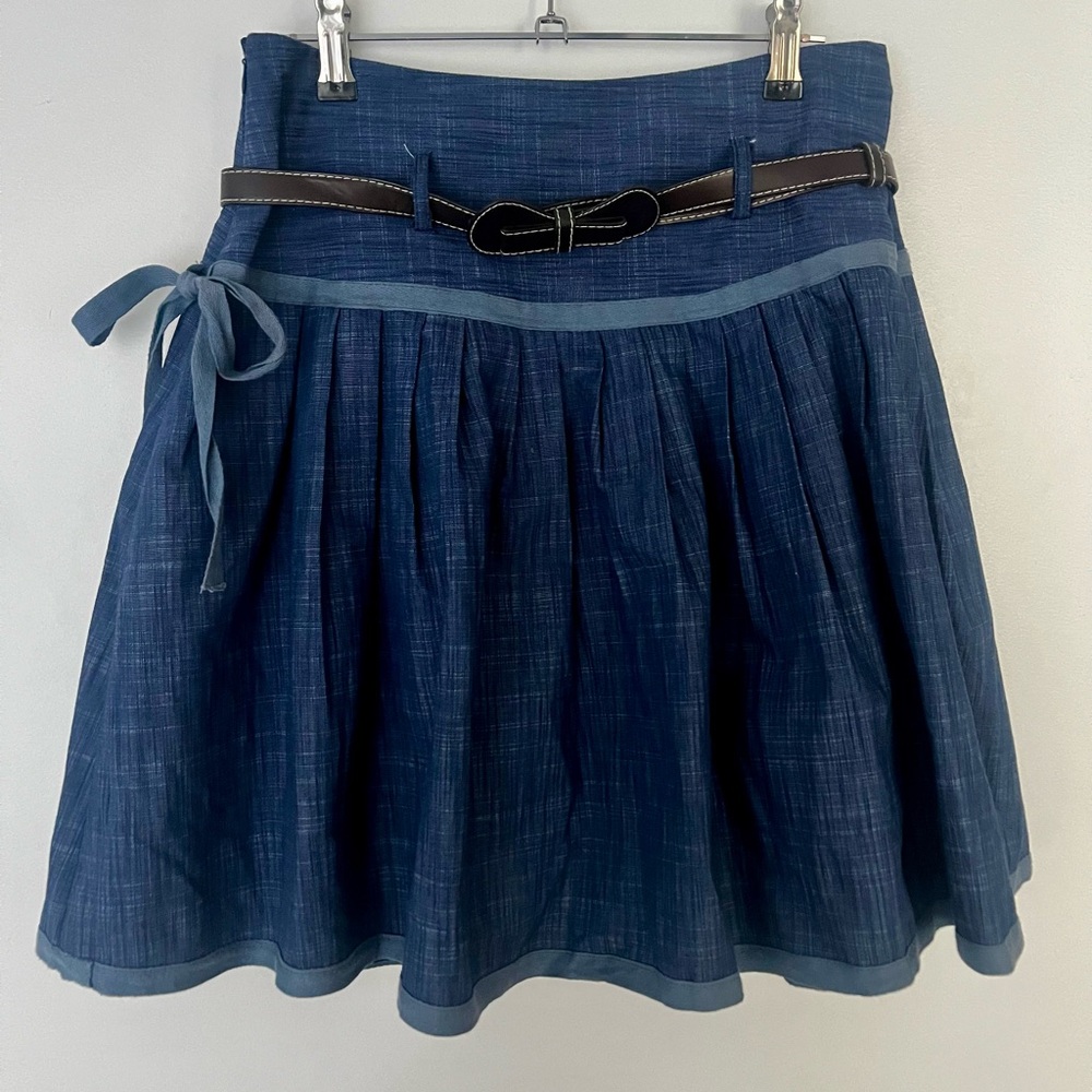 Blue Women's Skirt with belt, EUC, size Large, but fits like Medium